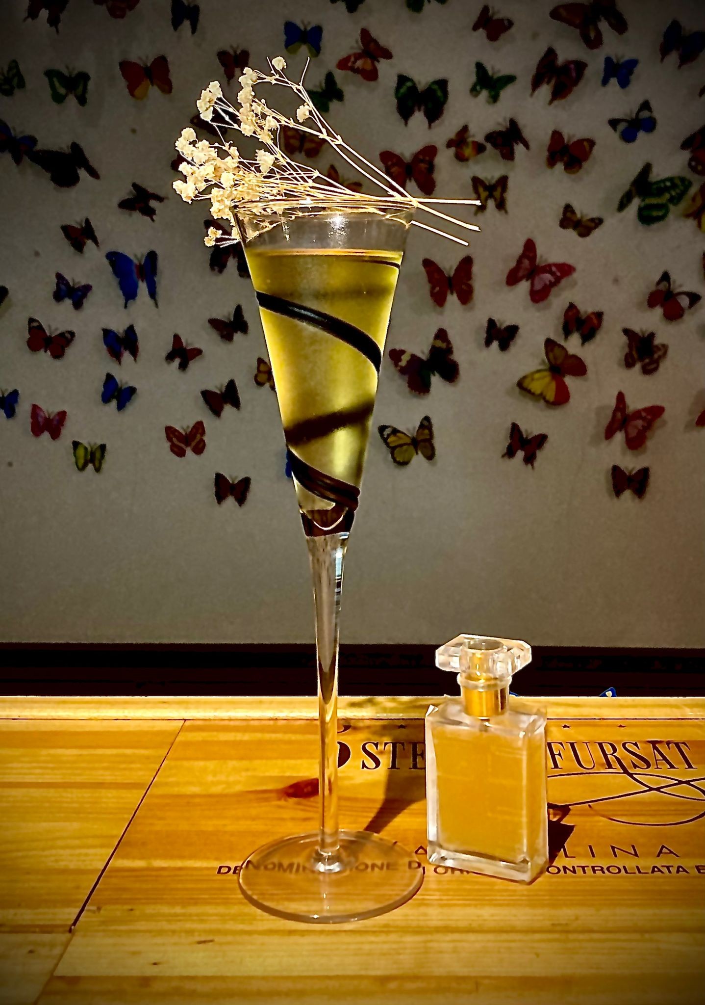 Une Expérience Sensorielle Unique : Explorez le Menu Scent de Ch 18 87.